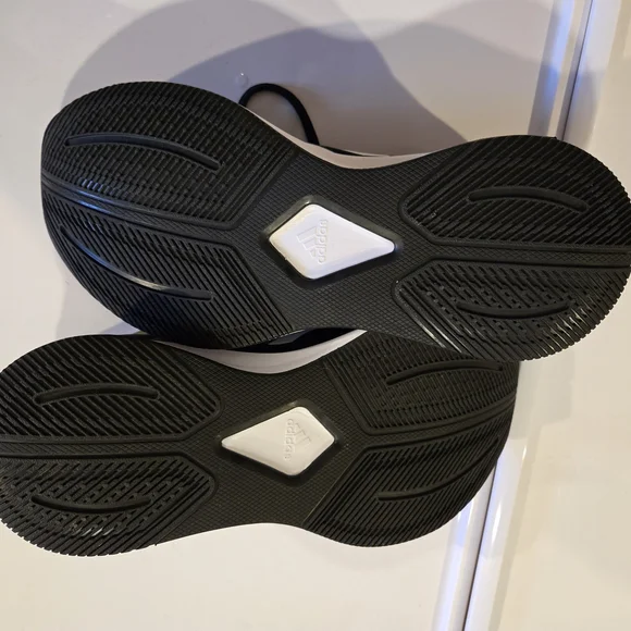 Adidas Duramo Wide Black and White Running Shoes (Mens Size 8, Womens 9.5/10) - Picture 3 of 5